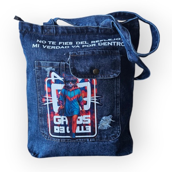 Tote bag denim Gatos de Calle con cremallera – “No te fíes del reflejo”